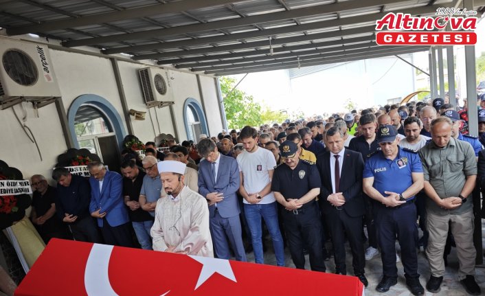 Kalp krizi sonucu vefat eden polis memuru toprağa verildi