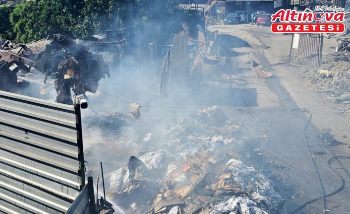 Karabük'te hurdalık alanda çıkan yangın söndürüldü