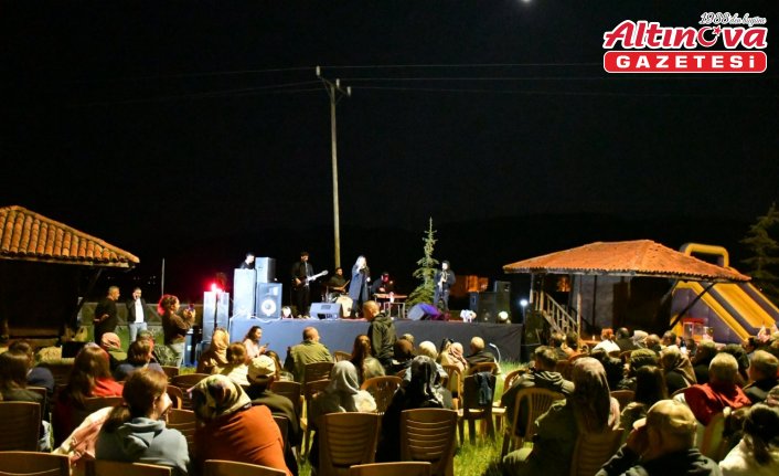 Ladik Belediyesi Ambarköy Açık Hava Müzesinde sezon açılışını konserle yaptı