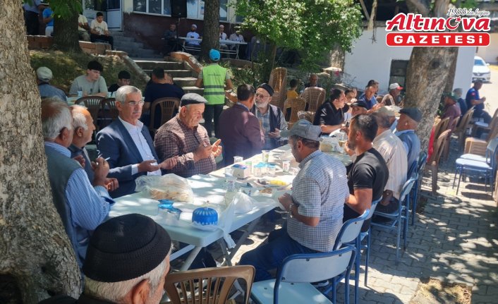 Pazar ilçesinde şükür duası yapıldı, yemek ikram edildi