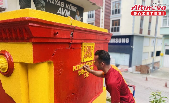 “Şampiyon Çeşme“ bu yıl yine Galatasaray'ın renklerine boyandı