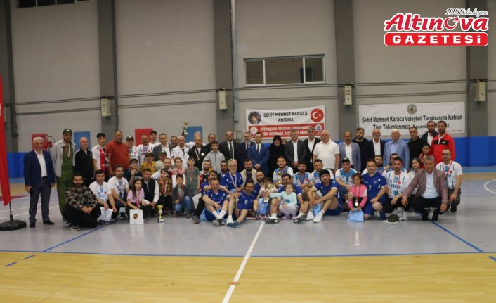Şehit Mehmet Karaca Voleybol Turnuvası sona erdi