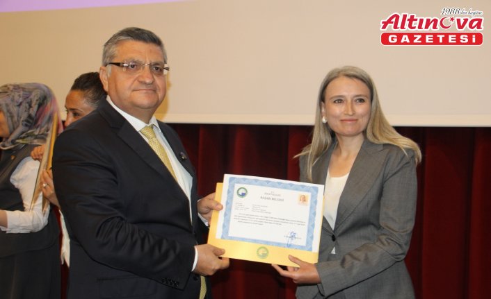 Sinop'ta eğitim çalışanlarına başarı belgesi verildi