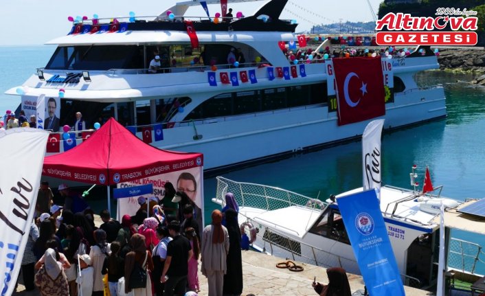 Trabzon'da çocuklar için gemi turu düzenlendi