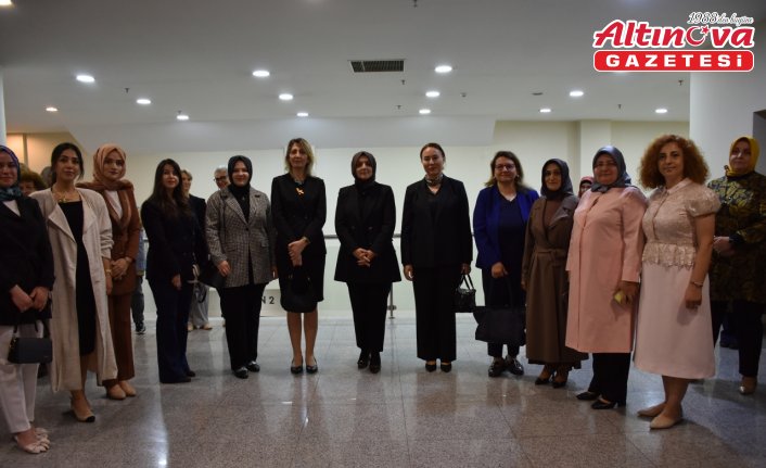 Trabzon'da “Nostaljik Kadın Kıyafetleri Sergisi“ açıldı