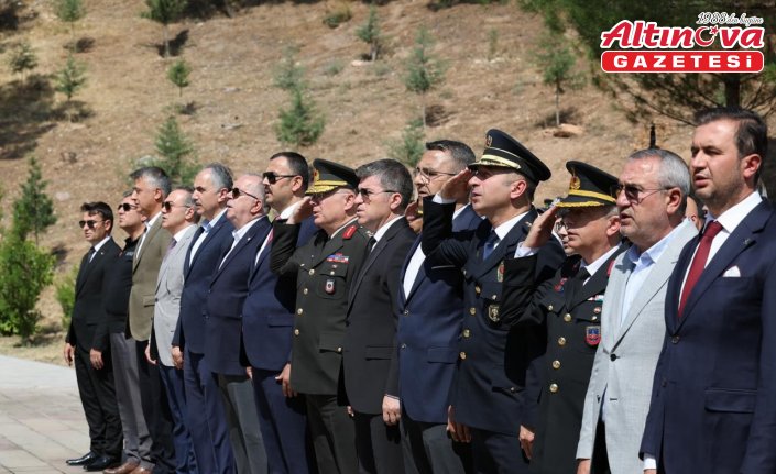 Amasya'da 15 Temmuz kapsamında şehitlik ziyaret edildi