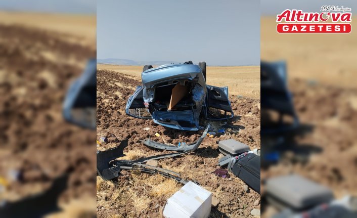 Amasya'da iki otomobilin çarpıştığı kazada 3 kişi yaralandı