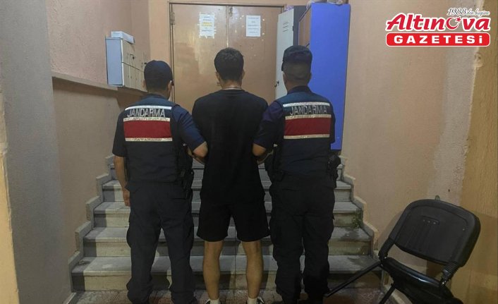 Artvin'de uyuşturucu operasyonunda yakalanan 2 zanlı tutuklandı