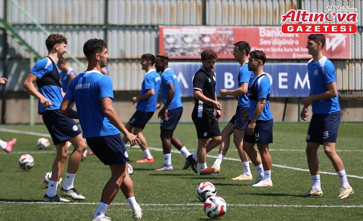 Çaykur Rizespor Teknik Direktörü İlhan Palut, sezon hazırlıklarını değerlendirdi
