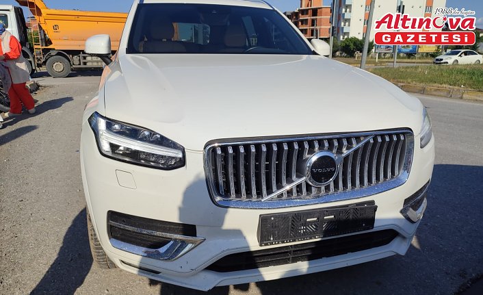 Ciple çarpışan elektrikli bisikletin sürücüsü yaralandı