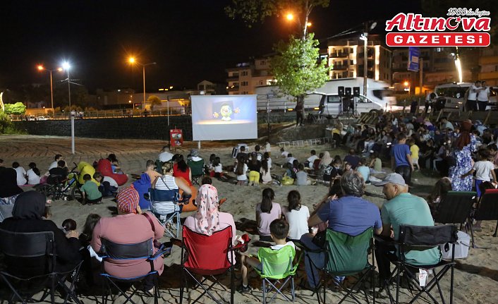 Espiye'de açık hava sinema etkinliği düzenlendi