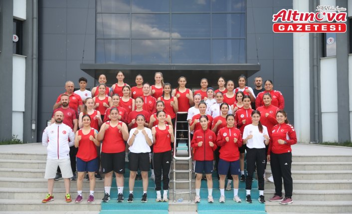 Genç Kadın Boks Milli Takımı, kamp çalışmalarının ilk etabını tamamladı