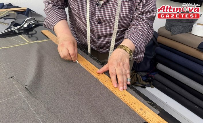 Giresunlu terzi mesleğini 59 yıldır sürdürüyor