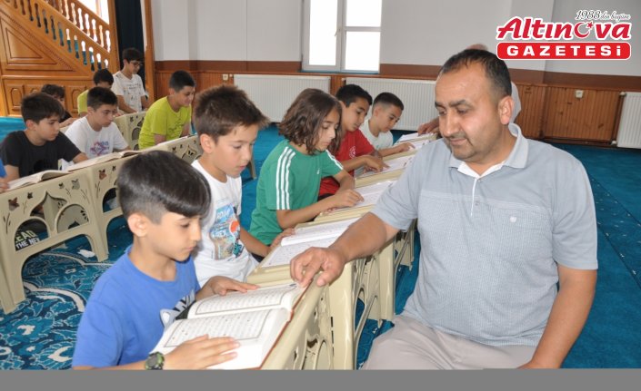 Gümüşhacıköy'de yaz Kur'an kursları başladı