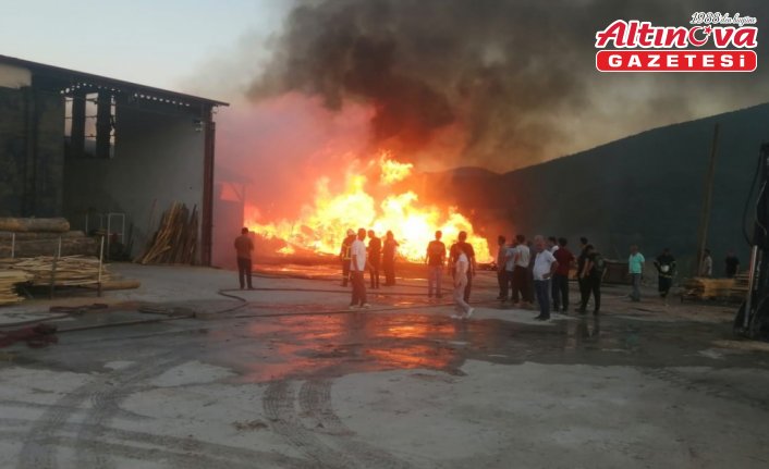 GÜNCELLEME - Tokat'ta kereste atölyesinde çıkan yangın söndürüldü