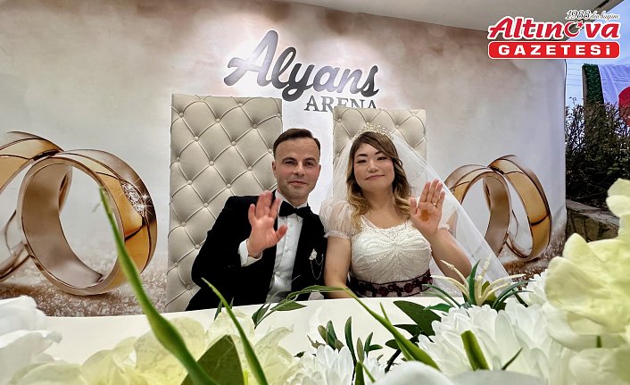 Japon gelin ile Türk damat Düzce'de Türk usulüne uygun düğün yaptı