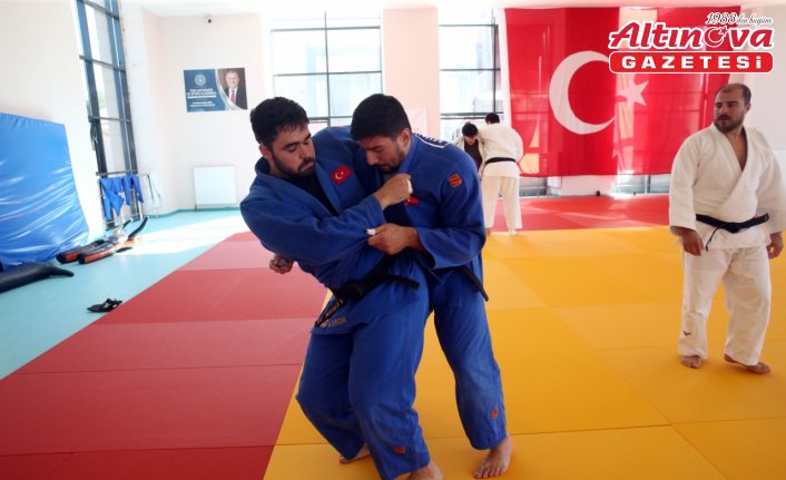 Judo Milli Takımı başarı için her ay kamp yapıyor