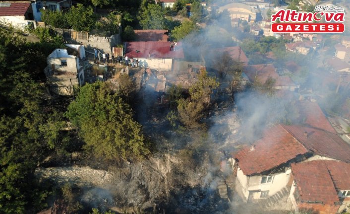 Karabük'te 4 evde çıkan yangın söndürüldü