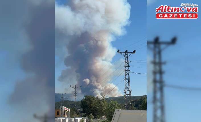 Karabük'te ormanlık alanda çıkan yangına müdahale ediliyor