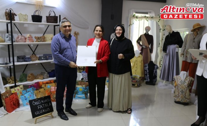 Merzifon ADEM'de 79 kursiyere sertifika verildi