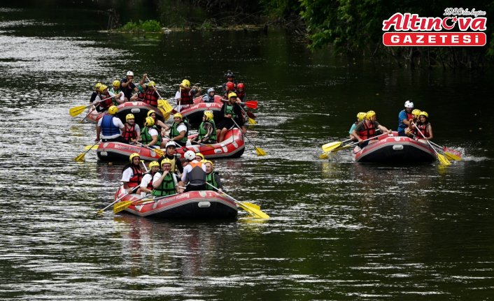 “Mutluluk Botu“ projesiyle sosyalleşen özel bireyler, rafting turlarında adrenalinle tanışıyor