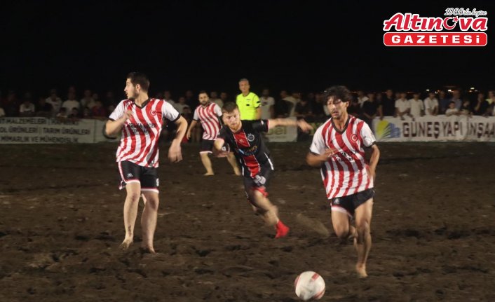 Ordu'da Manyetik Kum Gece Futbol Turnuvası sona erdi