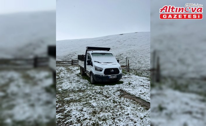 Rize ve Trabzon'un yüksek kesimleri temmuzda beyaza büründü