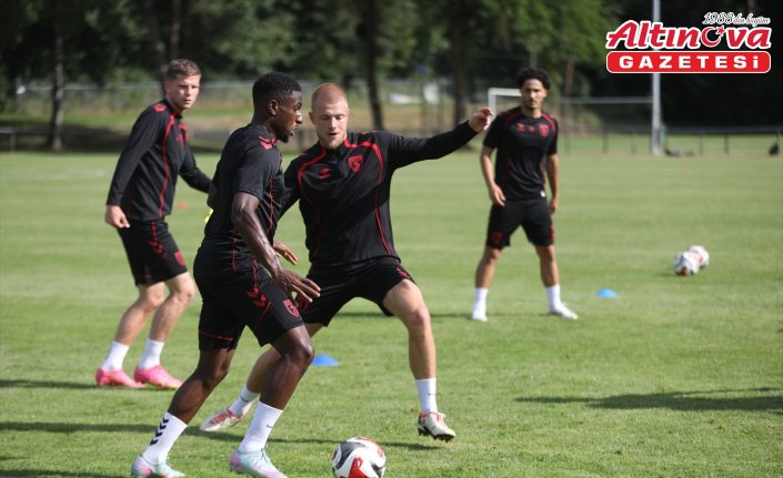 Samsunspor, Hollanda kampında hazırlıklarına başladı