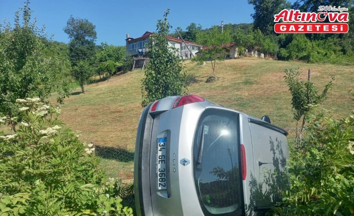 Sinop'ta otomobilin devrildiği kazada 3 kişi yaralandı