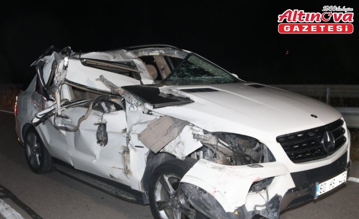 Taşova'da tırla otomobilin çarpıştığı kazada 1 kişi yaralandı