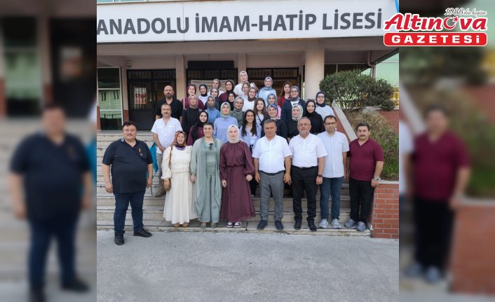 Tekkeköy Anadolu İmam Hatip Lisesi'nde mezunlar buluşması düzenlendi