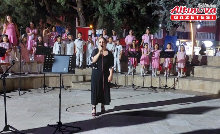 Tokat'ta çocuk korosu konser verdi