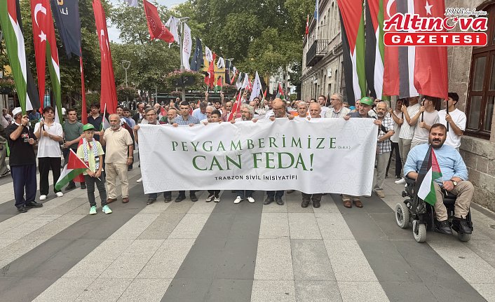 Trabzon'da Hazreti Muhammed'in karikatür çizimini yayımlayan dergiye tepki