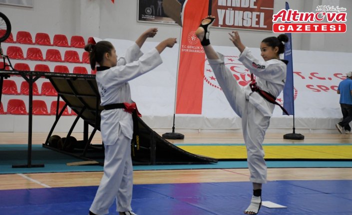 Zonguldak'ta yaz spor okulları gençlere kapılarını açtı