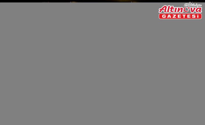 Anadolu Otoyolu'nun Bolu Dağı geçişinde devrilen tır ulaşımı aksattı