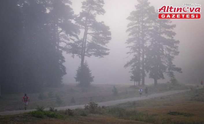 Bolu'da 3. Uluslararası Ultra Abant Patika Koşu Yarışması düzenlendi