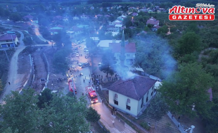 Düzce'de bir camide yangın çıktı