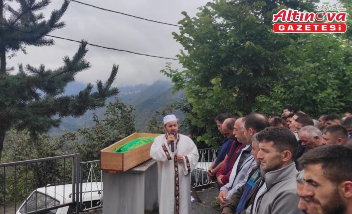 Giresun'da hayatını kaybeden 15 yaşındaki çocuğun cenazesi defnedildi