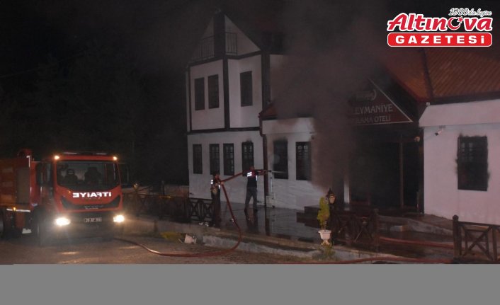 GÜNCELLEME - Gümüşhane'de butik otelde çıkan yangın söndürüldü
