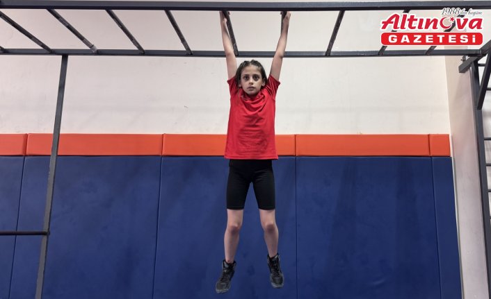 Henüz 10 yaşında rakip tanımıyor