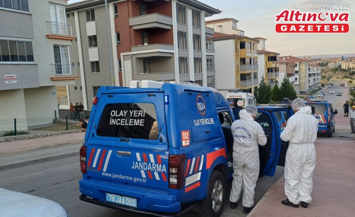 Karabük'te yangın çıkan evde cesedi bulunan kadın toprağa verildi