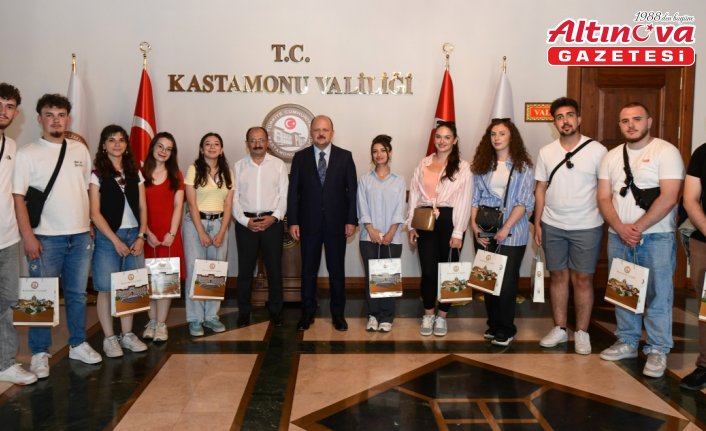 Kastamonu Valisi Dallı, öğrencilerle bir araya geldi
