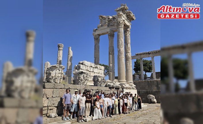 Lokman Hekim Sağlık Vakfı'ndan Bergama'daki tarihi Asklepion'a ziyaret