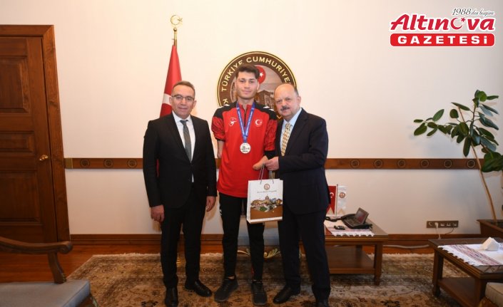 Milli tekvandocular Vali Dallı'yı ziyaret etti