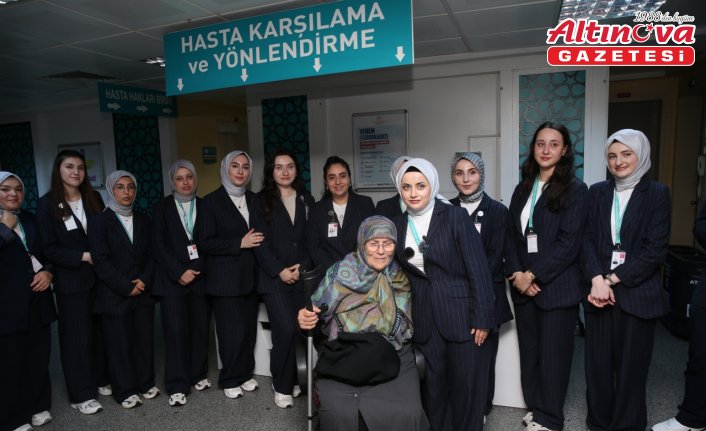 Rize'de yaşlı hasta gördüğü ilgiden moral buldu