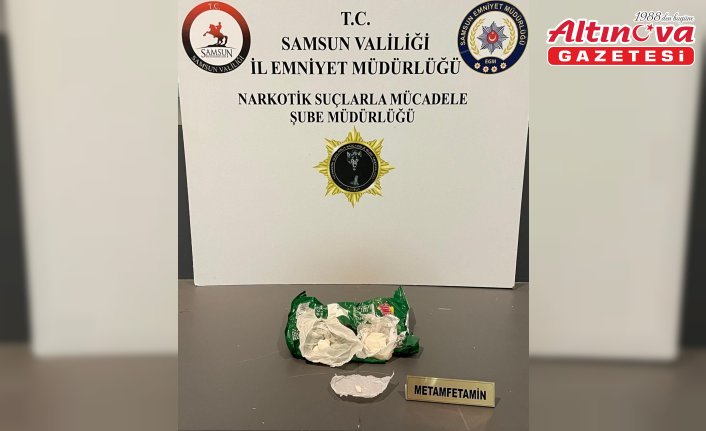 Samsun'da gitar çantasındaki cips paketine gizlenen sentetik uyuşturucu bulundu