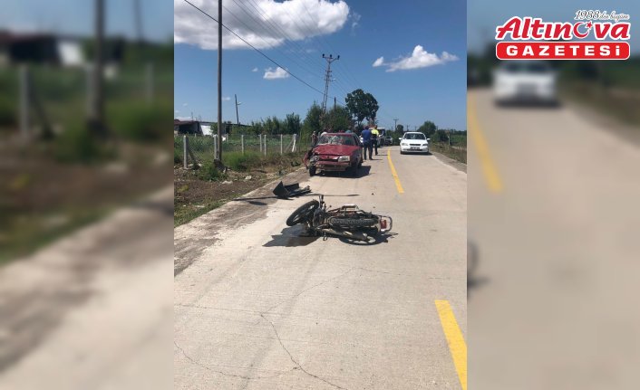 Bafra'da otomobille çarpışan motosiklet sürücüsü yaralandı
