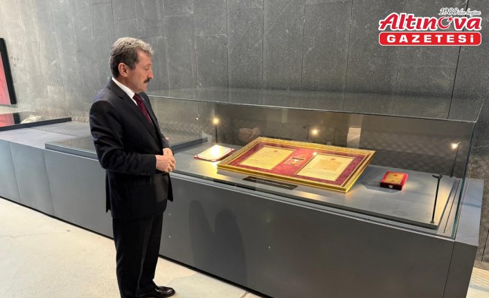 Samsun'un 101 yıl sonra kavuştuğu istiklal madalyası müzede sergilenmeye başladı