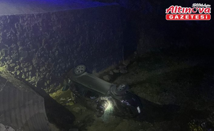 Sinop’ta dereye devrilen otomobildeki 3 kişi yaralandı