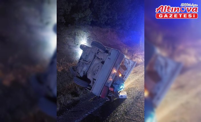 Tokat'ta devrilen otomobildeki 3 kişi yaralandı
